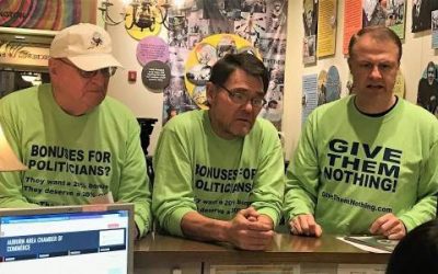 Fantastic article about our “voter veto” of 20% salary bonuses for Inslee / Ferguson / Supreme Court — do you think they deserve extra pay?