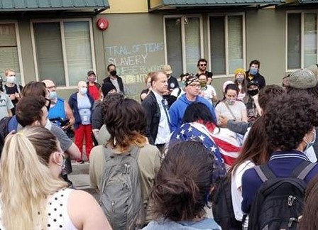 0a998d19-3a9d-4f69-9c64-7158085842f5 (1)